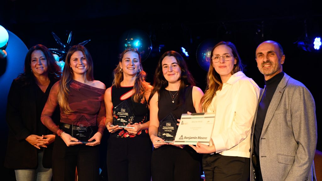 2e place Cégep du Vieux Montréal, bourse offerte par Benjamin Moore, Caroline Bouchard, Magalie Allard, Julia Richer Beauchemin, Alexane Feldt, Laurence Gélinas et Donato Fraraccio de Benjamin Moore