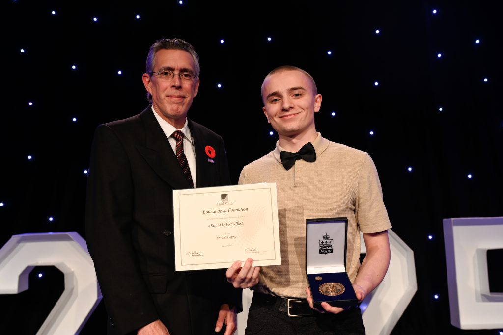 bourse_medaille-lieutenant-gouverneur-engagement-akeem-lafreniere