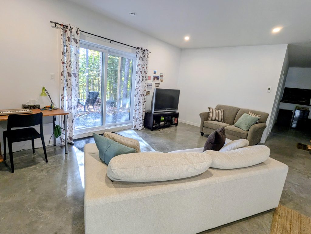 PXL_20250919_1947453632