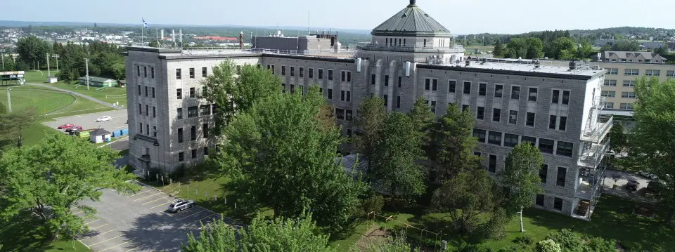 Cégep Bâtisse extérieure
